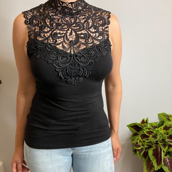 HOST PICK*Arianne Teri Floral High Collar Top -M- - Picture 2 of 11